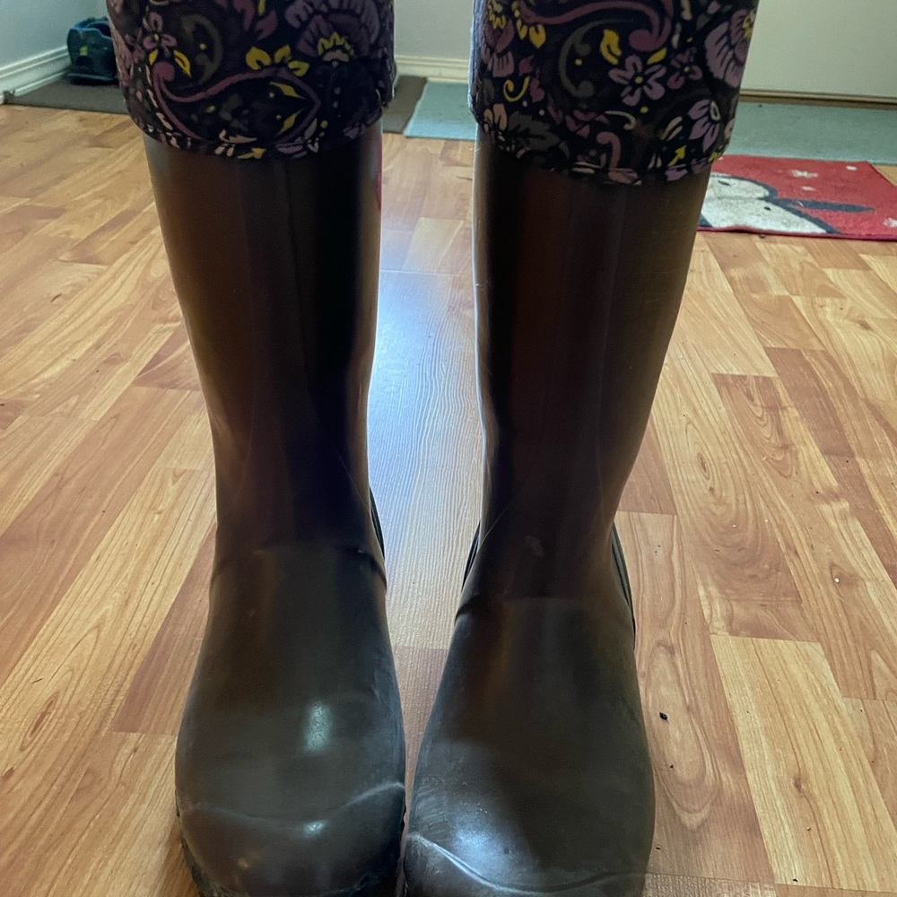 Women’s Bogs rain boots
